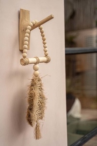 Raffia Triangle small 3