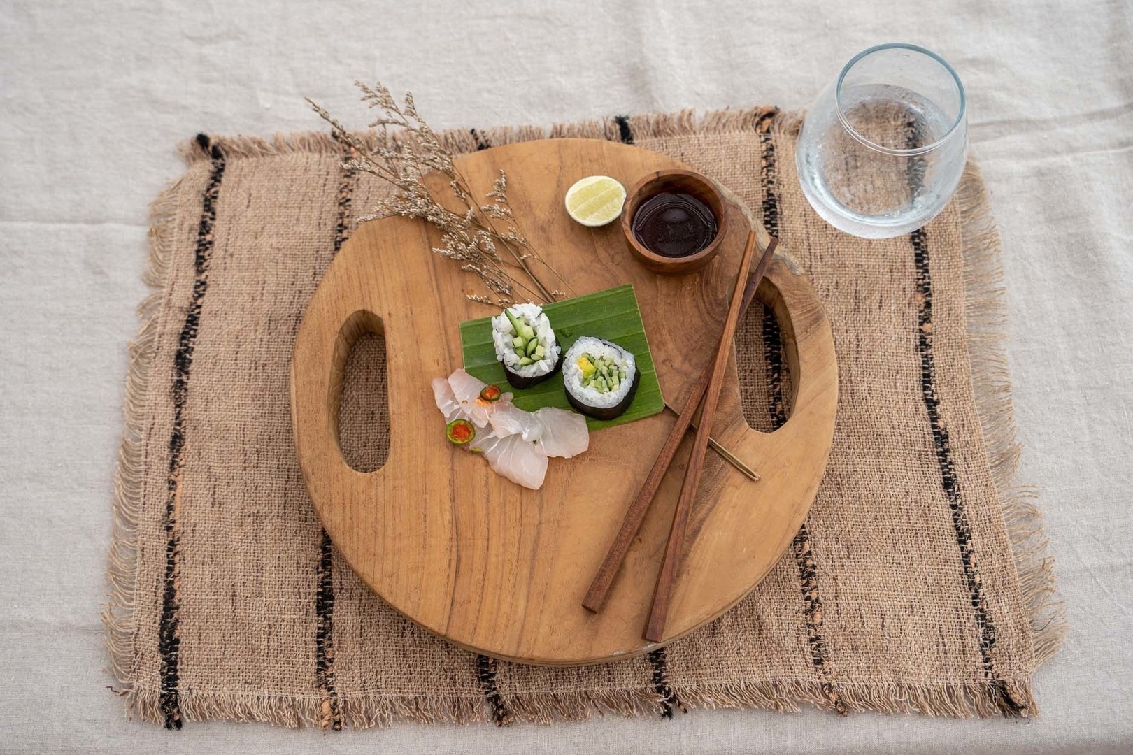 Obejrzyj Teak Root Salt Cup - XS Teak Root Salt Cup - XS