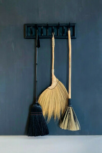 Big Broom - Natural Black 1 Big Broom - Natural Black small 1