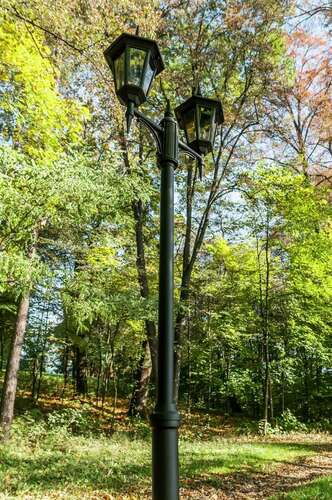 Sprawdź Lampa ogrodowa Norlys Modena 302BL, słup z dwiema latarniami E27, wys. 184–272 cm, czarna RAL 9005
