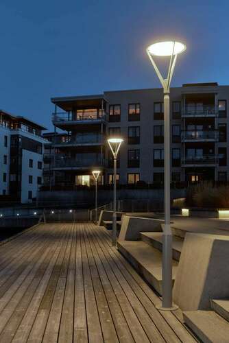 Sprawdź Latarnia Ogrodowa HAMMERFEST 5130 Aluminium RAL-9006 - NORLYS
