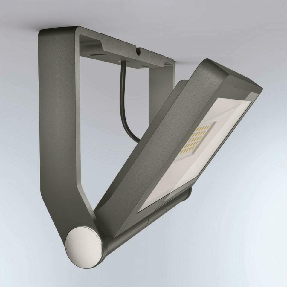 Zobacz Naświetlacz LED 18W Steinel XLED One antracyt Naświetlacz LED 18W Steinel XLED One antracyt
