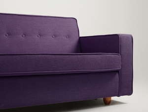 Sofa rozkładana 3-osobowa CustomForm ZUGO – śliwkowa 1309, orzech small 2