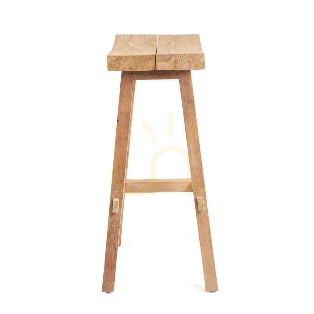 Zobacz Taboret barowy BAZAR BIZAR Tabanan z odzyskanego drewna tekowego, naturalny, Outdoor Collection Taboret barowy BAZAR BIZAR Tabanan z odzyskanego drewna tekowego, naturalny, Outdoor Collection
