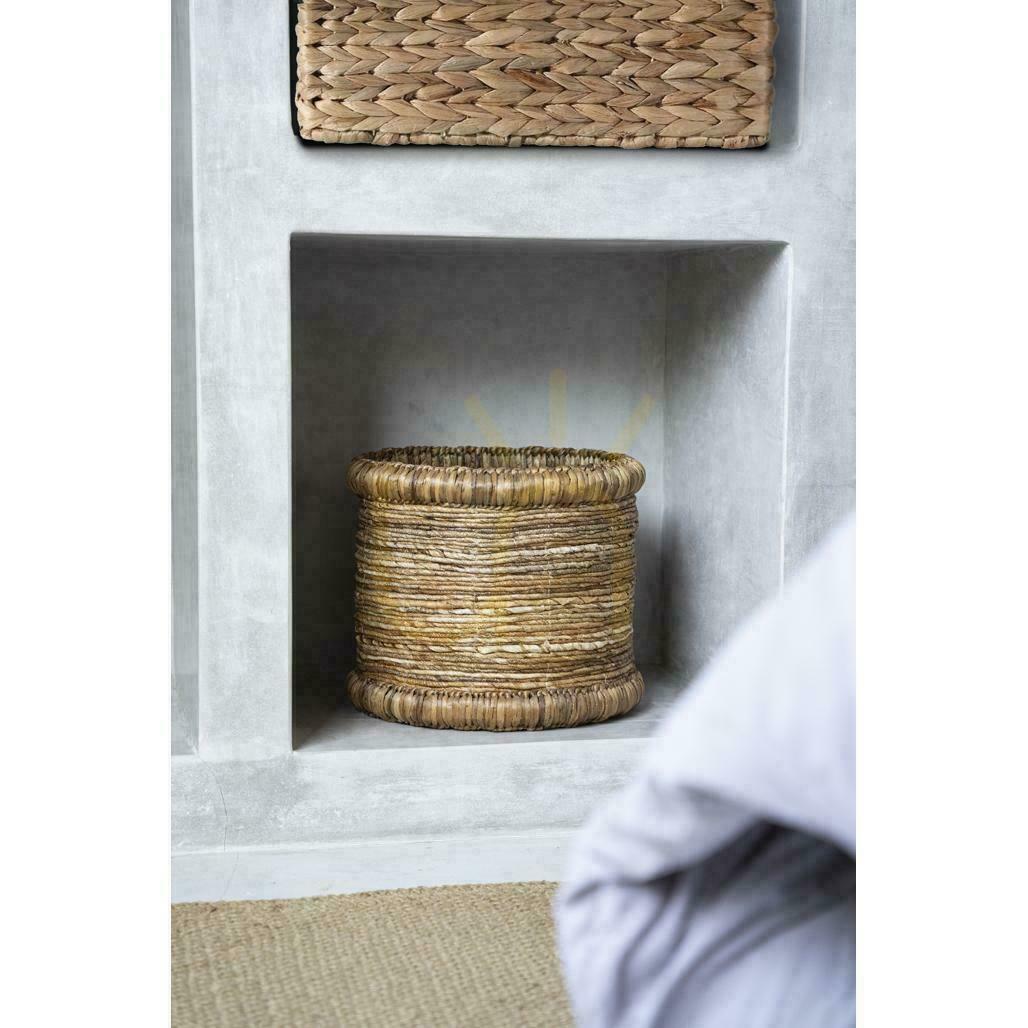 Zobacz Koszyk wiklinowy BAZAR BIZAR Chuka naturalny hiacynt wodny 38x38x34,5 cm Koszyk wiklinowy BAZAR BIZAR Chuka naturalny hiacynt wodny 38x38x34,5 cm