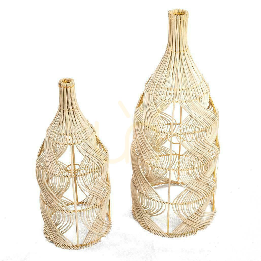 Obejrzyj Lampa wisząca BAZAR BIZAR Garaffa naturalna rattan L Lampa wisząca BAZAR BIZAR Garaffa naturalna rattan L