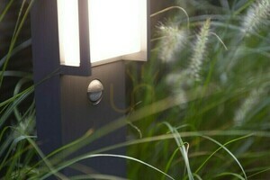 Słupek oświetleniowy Lutec Qubo 7193004118 antracyt LED 16W z czujnikiem ruchu small 1