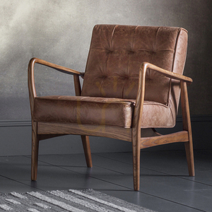 Fotel Gallery Direct Humber Vintage Brown ze skóry na dębowej ramie small 1
