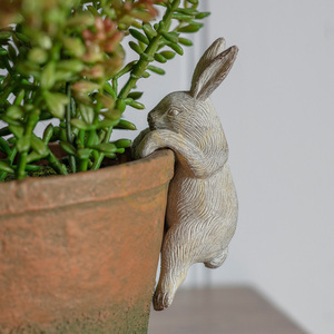Wieszak na doniczkę Pippa Hare, 2 szt., Gallery Direct, polyresin, wybielany, 11 cm, 5059413411038 small 1
