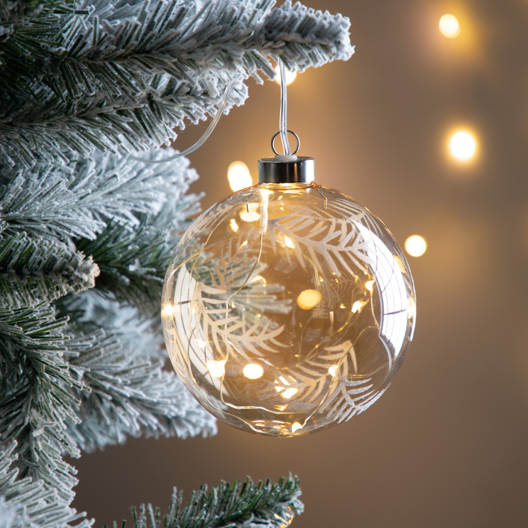 Obejrzyj Bombka LED Gallery Direct z wytrawionym motywem złotego pióra, przezroczysta, 12 × 12 × 14 cm Bombka LED Gallery Direct z wytrawionym motywem złotego pióra, przezroczysta, 12 × 12 × 14 cm