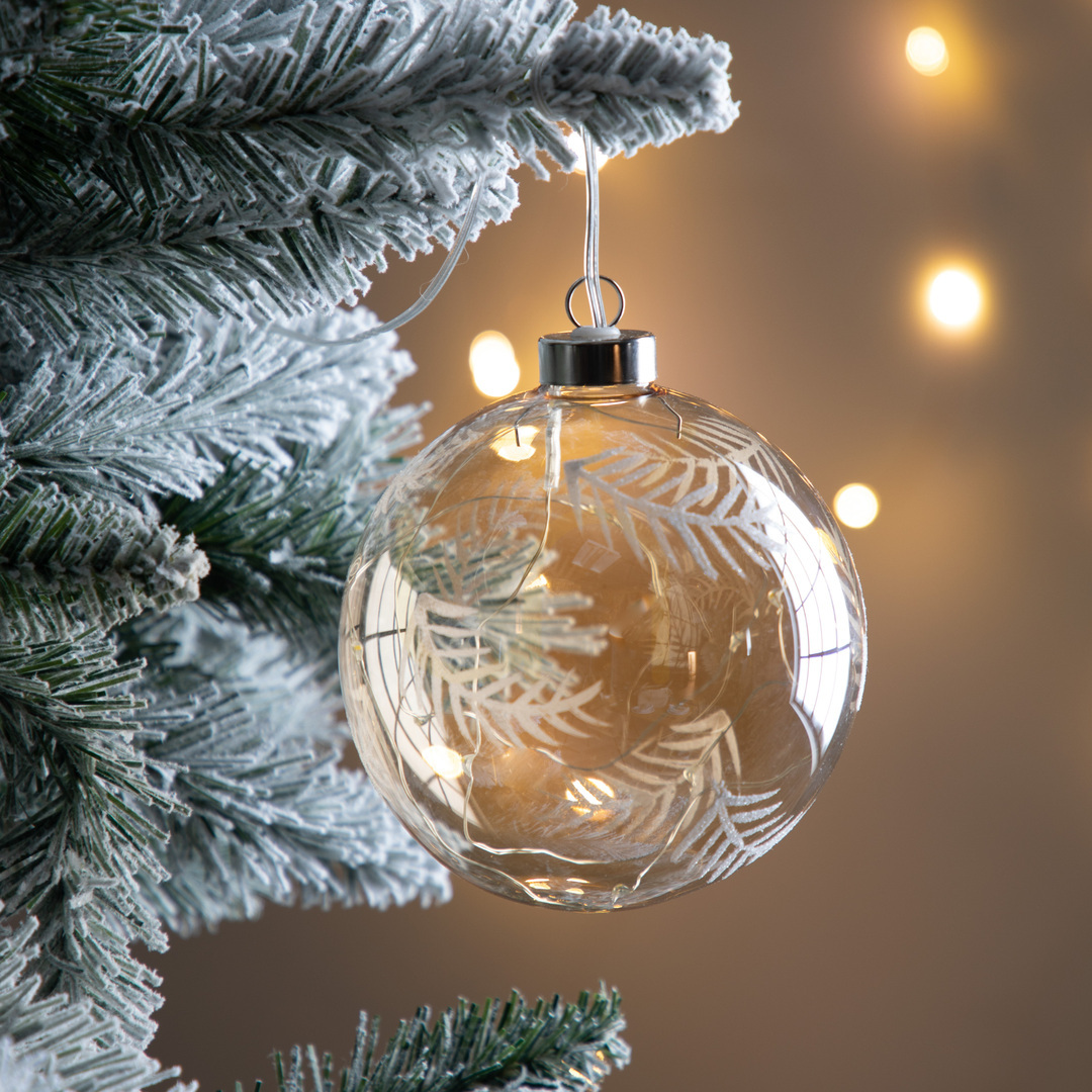 Wyświetl Bombka LED Gallery Direct z wytrawionym motywem złotego pióra, przezroczysta, 12 × 12 × 14 cm Bombka LED Gallery Direct z wytrawionym motywem złotego pióra, przezroczysta, 12 × 12 × 14 cm