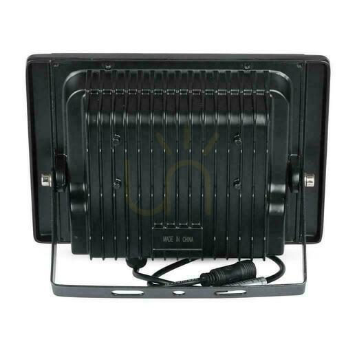 Sprawdź Projektor LED Solarny V-TAC 12W Czarny IP65, Pilot, Timer VT-25W 6000K 550lm
