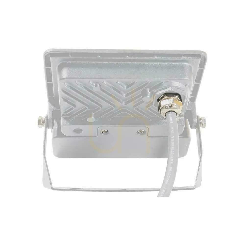 Zobacz Projektor LED V-TAC 10W SAMSUNG CHIP Czujnik Ruchu Biały Przewód 1M VT-118S 6400K 735lm 5 Lat Gwarancji Projektor LED V-TAC 10W SAMSUNG CHIP Czujnik Ruchu Biały Przewód 1M VT-118S 6400K 735lm 5 Lat Gwarancji