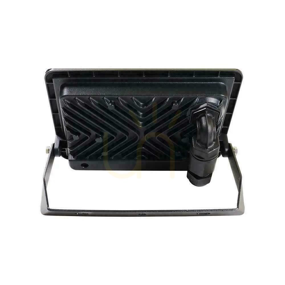 Obejrzyj Projektor LED V-TAC 30W SAMSUNG CHIP Czarny Z MUFĄ VT-138 6500K 2340lm 5 Lat Gwarancji Projektor LED V-TAC 30W SAMSUNG CHIP Czarny Z MUFĄ VT-138 6500K 2340lm 5 Lat Gwarancji