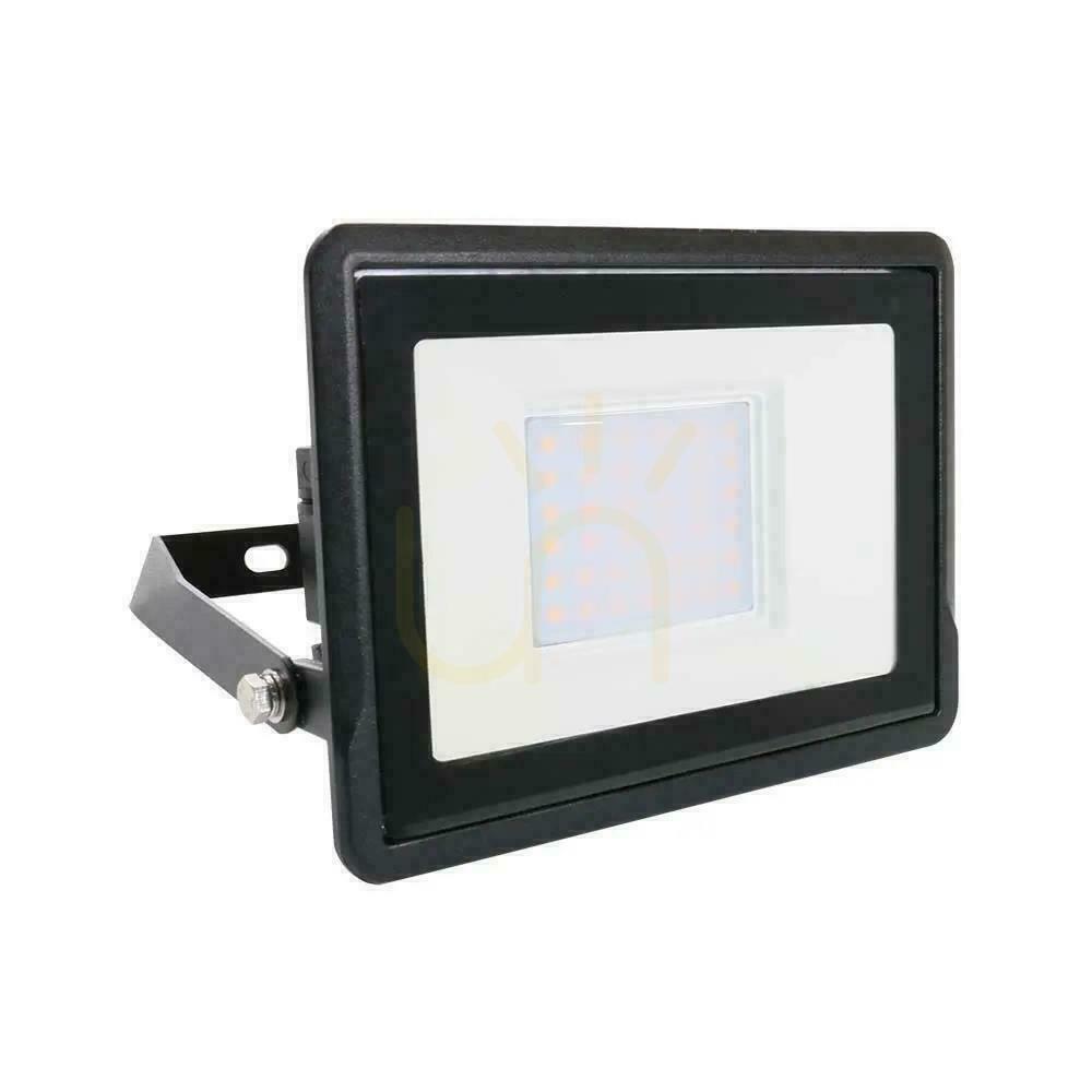 Sprawdź Projektor LED V-TAC 30W SAMSUNG CHIP Czarny Z MUFĄ VT-138 6500K 2340lm 5 Lat Gwarancji Projektor LED V-TAC 30W SAMSUNG CHIP Czarny Z MUFĄ VT-138 6500K 2340lm 5 Lat Gwarancji