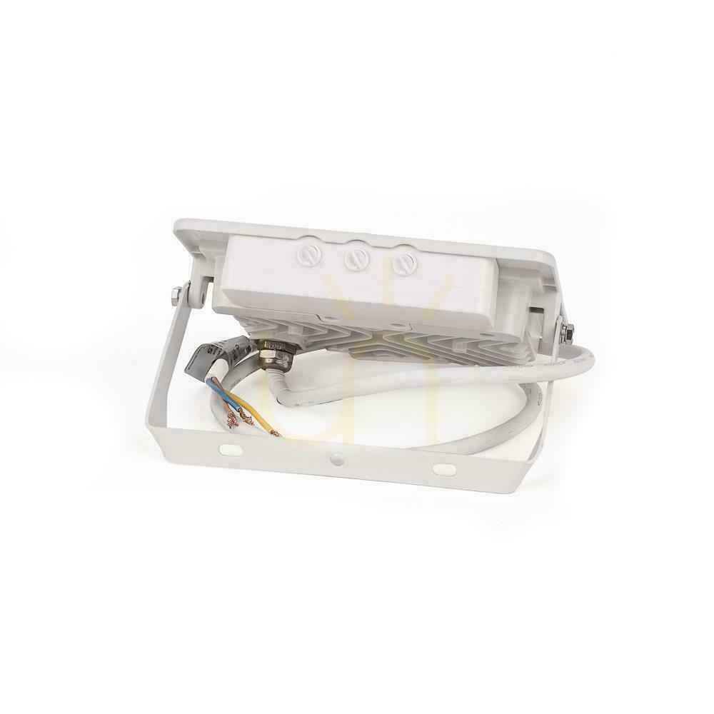 Obejrzyj Projektor LED V-TAC 30W SAMSUNG CHIP Czujnik Ruchu Biały Przewód 1M VT-138S-1 6400K 2340lm 5 Lat Gwarancji Projektor LED V-TAC 30W SAMSUNG CHIP Czujnik Ruchu Biały Przewód 1M VT-138S-1 6400K 2340lm 5 Lat Gwarancji