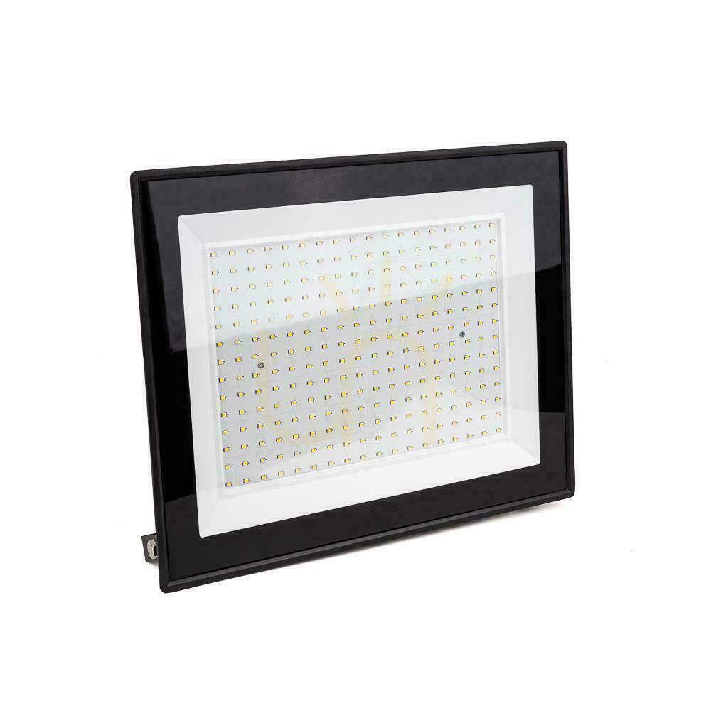 Zobacz Projektor LED V-TAC 200W SMD F-CLASS Czarny VT-49204 4000K 17600lm Projektor LED V-TAC 200W SMD F-CLASS Czarny VT-49204 4000K 17600lm