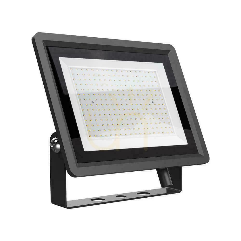 Sprawdź Projektor LED V-TAC 200W SMD F-CLASS Czarny VT-49204 6500K 17600lm Projektor LED V-TAC 200W SMD F-CLASS Czarny VT-49204 6500K 17600lm