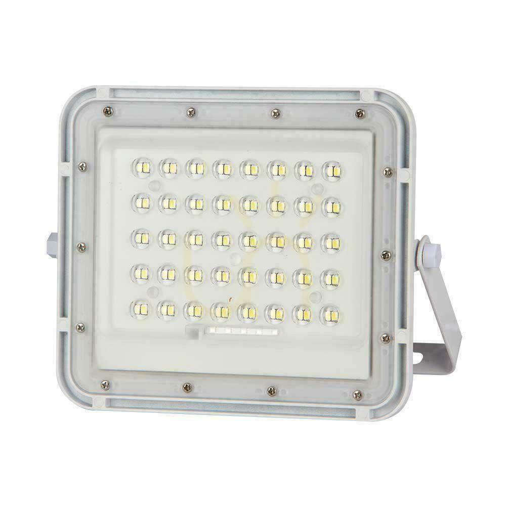 Zobacz Projektor LED Solarny V-TAC 6W Pilot, AUTO, Timer, IP65 Biały VT-40W-W 6400K 400lm Projektor LED Solarny V-TAC 6W Pilot, AUTO, Timer, IP65 Biały VT-40W-W 6400K 400lm