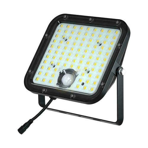 Sprawdź Projektor LED Solarny V-TAC 30W IP65, Pilot Timer, LiFePo 6.4V 6000mA Czarny VT-432 6400K 4800lm 3 Lata Gwarancji