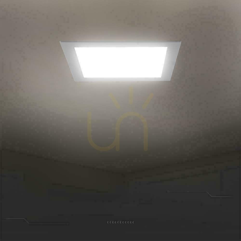 Zobacz Panel LED V-TAC Wpuszczany Premium Downlight 24W Kwadrat 300x300 VT-61024 4000K 2640lm Panel LED V-TAC Wpuszczany Premium Downlight 24W Kwadrat 300x300 VT-61024 4000K 2640lm