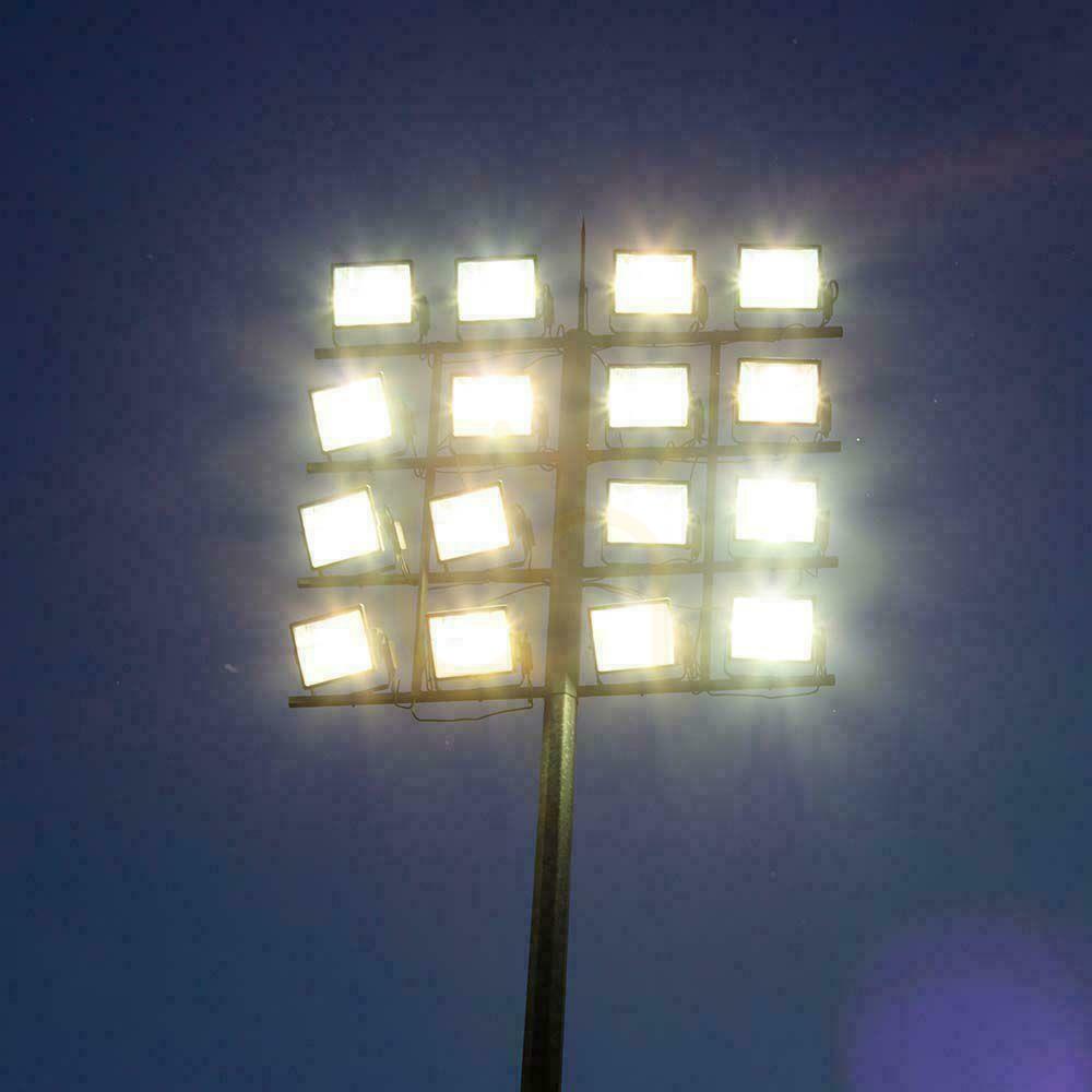 Zobacz Projektor LED V-TAC 200W 100Lm/W Przewód 1mb SAMSUNG CHIP Czarny VT-44204 6500K 17540lm 5 Lat Gwarancji Projektor LED V-TAC 200W 100Lm/W Przewód 1mb SAMSUNG CHIP Czarny VT-44204 6500K 17540lm 5 Lat Gwarancji