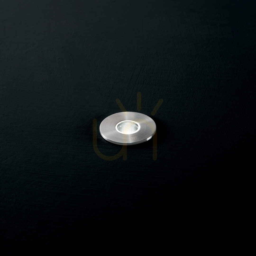 Zobacz Oprawa wpuszczana Ideallux Rocket 325132 LED 1,3W 3000K IP67 srebrna 2,8 cm Oprawa wpuszczana Ideallux Rocket 325132 LED 1,3W 3000K IP67 srebrna 2,8 cm