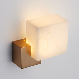 Lampa ścienna CUBO LED złota 18 cm small 3