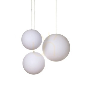 Zewnętrzna lampa wisząca Mantra Avoriaz 1397 biała E27 35 cm small 2