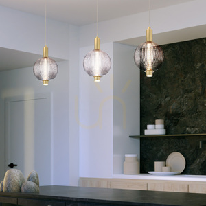 Mała lampa wisząca PALMAS - 1 źródło światła - Szczotkowane złoto QUINTIESSE 8 Mała lampa wisząca PALMAS - 1 źródło światła - Szczotkowane złoto QUINTIESSE small 8