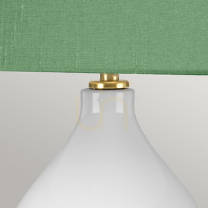 Lampa stołowa Isla - 1 źródło światła - Biała / Postarzany mosiądz Elstead small 2