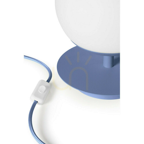 Sprawdź Lampa stołowa UMMO Plaat ST niebieska (Pigeon Blue RAL 5014), biała szklana kula Ø20 cm, E27 max 15 W, wys. 27 cm