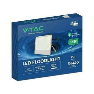 Projektor LED V-TAC CREE CHIP 300W 135lm/W czarna obudowa przewód 1m IP65 VT-44003 6500K 40500lm 6 lat gwarancji 3 Projektor LED V-TAC CREE CHIP 300W 135lm/W czarna obudowa przewód 1m IP65 VT-44003 6500K 40500lm 6 lat gwarancji small 3