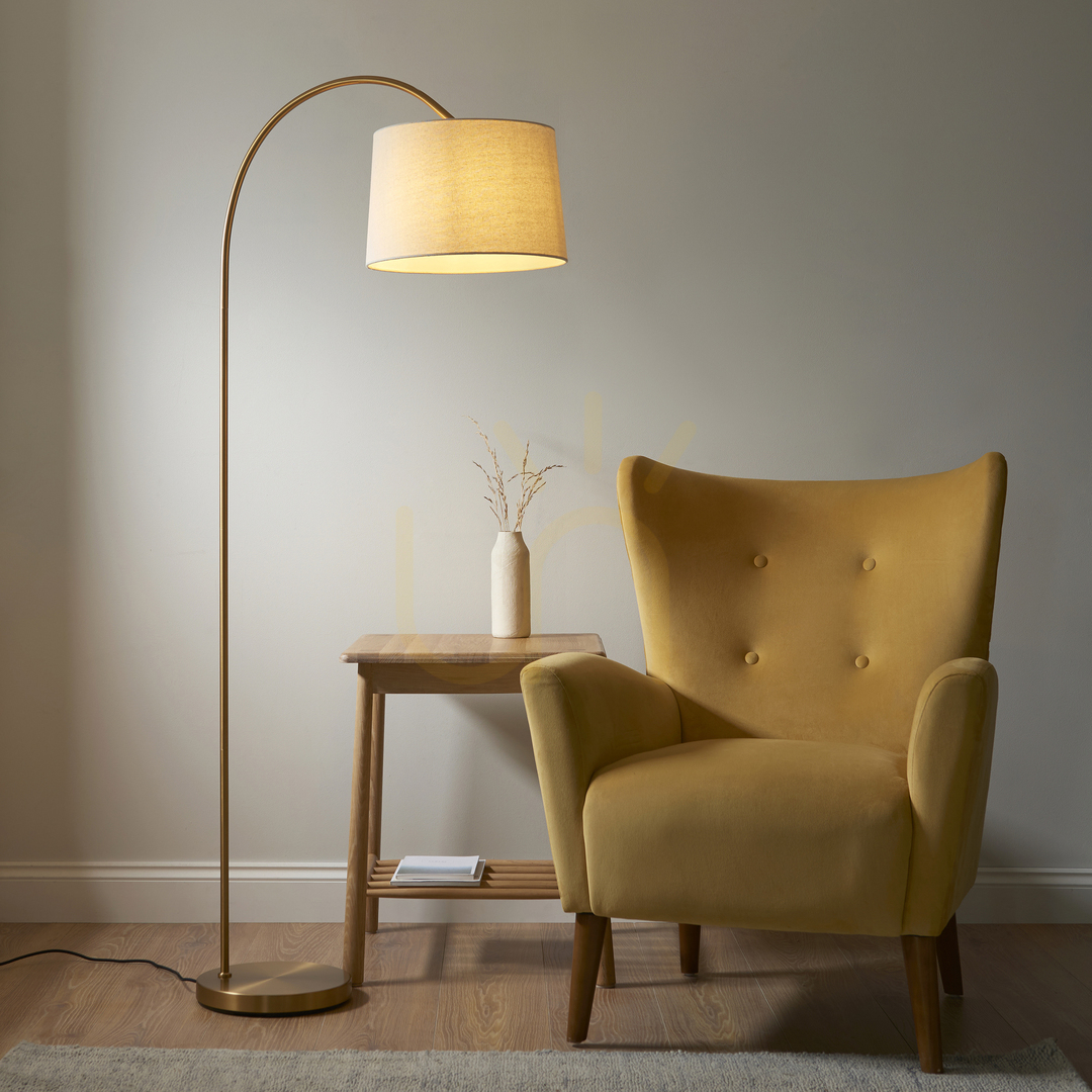 Obejrzyj Lampa stojąca Endon Carlson mosiężna, naturalny klosz, E27 Lampa stojąca Endon Carlson mosiężna, naturalny klosz, E27