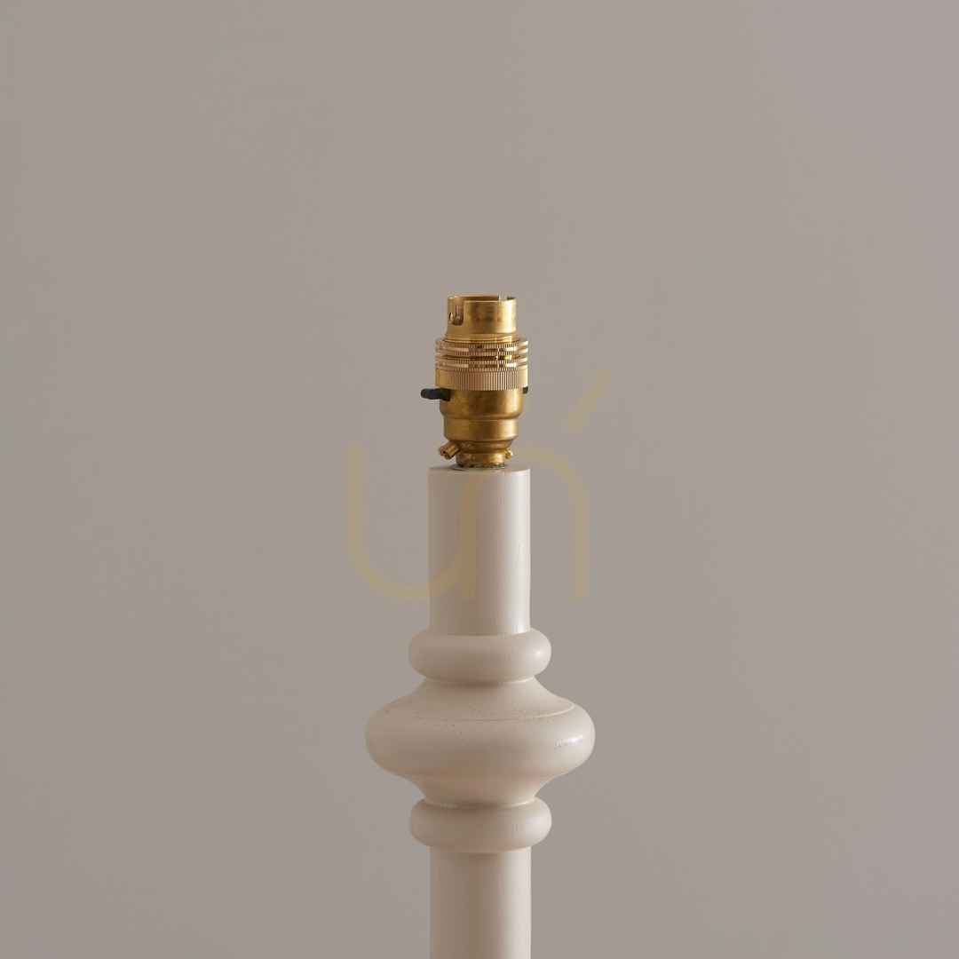 Obejrzyj Lampa stojąca Endon Carnaby biała drewno stal mosiądz 138 cm Lampa stojąca Endon Carnaby biała drewno stal mosiądz 138 cm