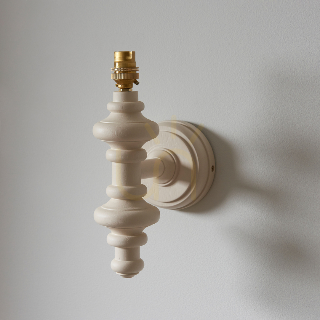 Zobacz Kinkiet Endon Carnaby biały drewniano-stalowo-mosiężny B22 dimmable Kinkiet Endon Carnaby biały drewniano-stalowo-mosiężny B22 dimmable