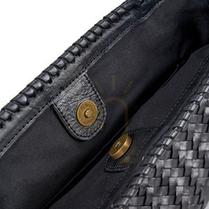 Kosz dekoracyjny The Shortlist Shopper czarny 48 cm small 5