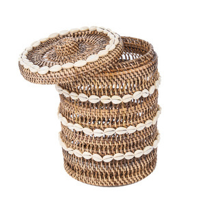Kosz do przechowywania Bazar Bizar The Shell z rattanu naturalny brąz 21 × 21 × 32 cm small 10