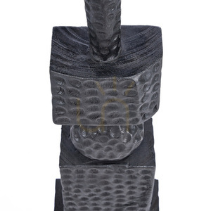 Figurka The Totemic Touch Black Statues 190 cm small 2