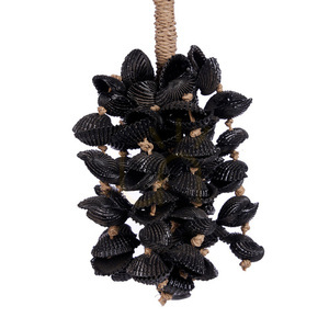 Brelok Muszla z Chwostem Czarny Handmade small 2