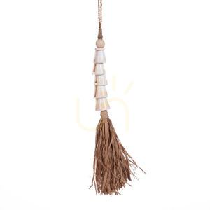 Brelok muszla Cone Shell z frędzlami Natural White small 2