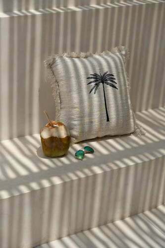 Sprawdź Poszewka na poduszkę Gili Palm Natural Black 50x50 cm