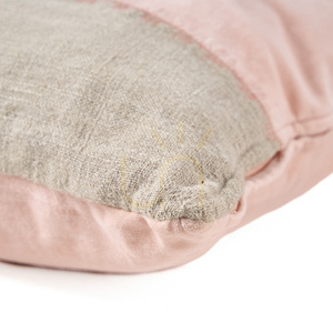 Poszewka na poduszkę BAZAR BIZAR The Velvet Divorce Natural Pink 30 × 50 cm 2 Poszewka na poduszkę BAZAR BIZAR The Velvet Divorce Natural Pink 30 × 50 cm small 2