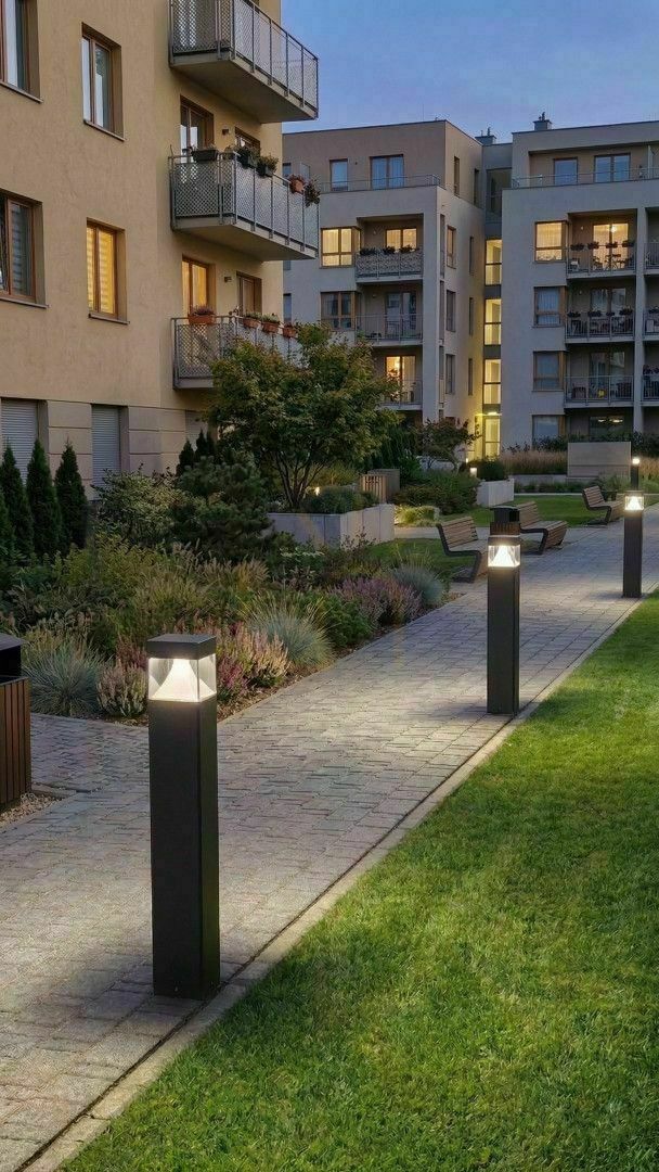 Wyświetl Solidny słupek oświetleniowy SU-MA BAREL antracyt LED 100 cm BKW-1000 Solidny słupek oświetleniowy SU-MA BAREL antracyt LED 100 cm BKW-1000