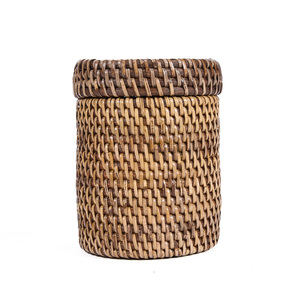 Pojemnik rattanowy BAZAR BIZAR The Rattan Canister naturalny brąz BAGE038NBr 5 Pojemnik rattanowy BAZAR BIZAR The Rattan Canister naturalny brąz BAGE038NBr small 5