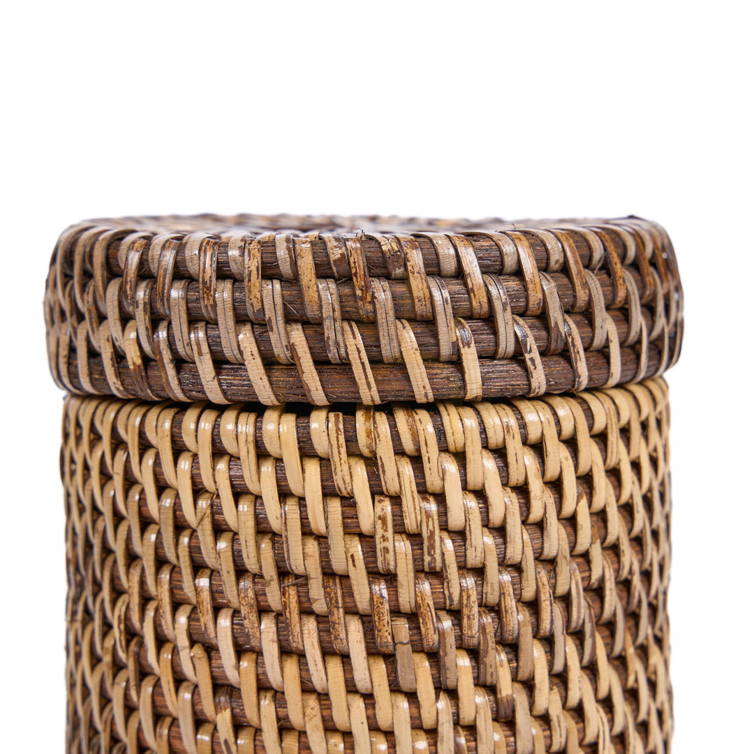 Wyświetl Pojemnik rattanowy BAZAR BIZAR The Rattan Canister naturalny brąz BAGE038NBr Pojemnik rattanowy BAZAR BIZAR The Rattan Canister naturalny brąz BAGE038NBr