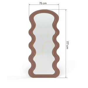 Dekoracyjne lustro wiszące w drewnianej ramie SELLEG 177 x 75 cm, falisty, organiczny kształt, kolor mocha mousse Nova Nook 5 Dekoracyjne lustro wiszące w drewnianej ramie SELLEG 177 x 75 cm, falisty, organiczny kształt, kolor mocha mousse Nova Nook small 5