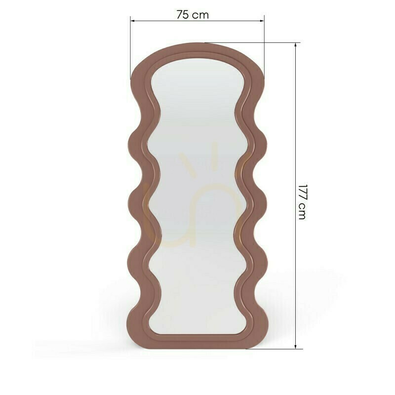 Sprawdź Dekoracyjne lustro wiszące w drewnianej ramie SELLEG 177 x 75 cm, falisty, organiczny kształt, kolor mocha mousse Nova Nook Dekoracyjne lustro wiszące w drewnianej ramie SELLEG 177 x 75 cm, falisty, organiczny kształt, kolor mocha mousse Nova Nook