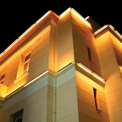 Sprawdź Reflektor ścienny z powłoką przeciwodblaskową, 18 W – 24 V, 2700 K, ciemnobrązowe aluminium, IP65, ZAMBELIS