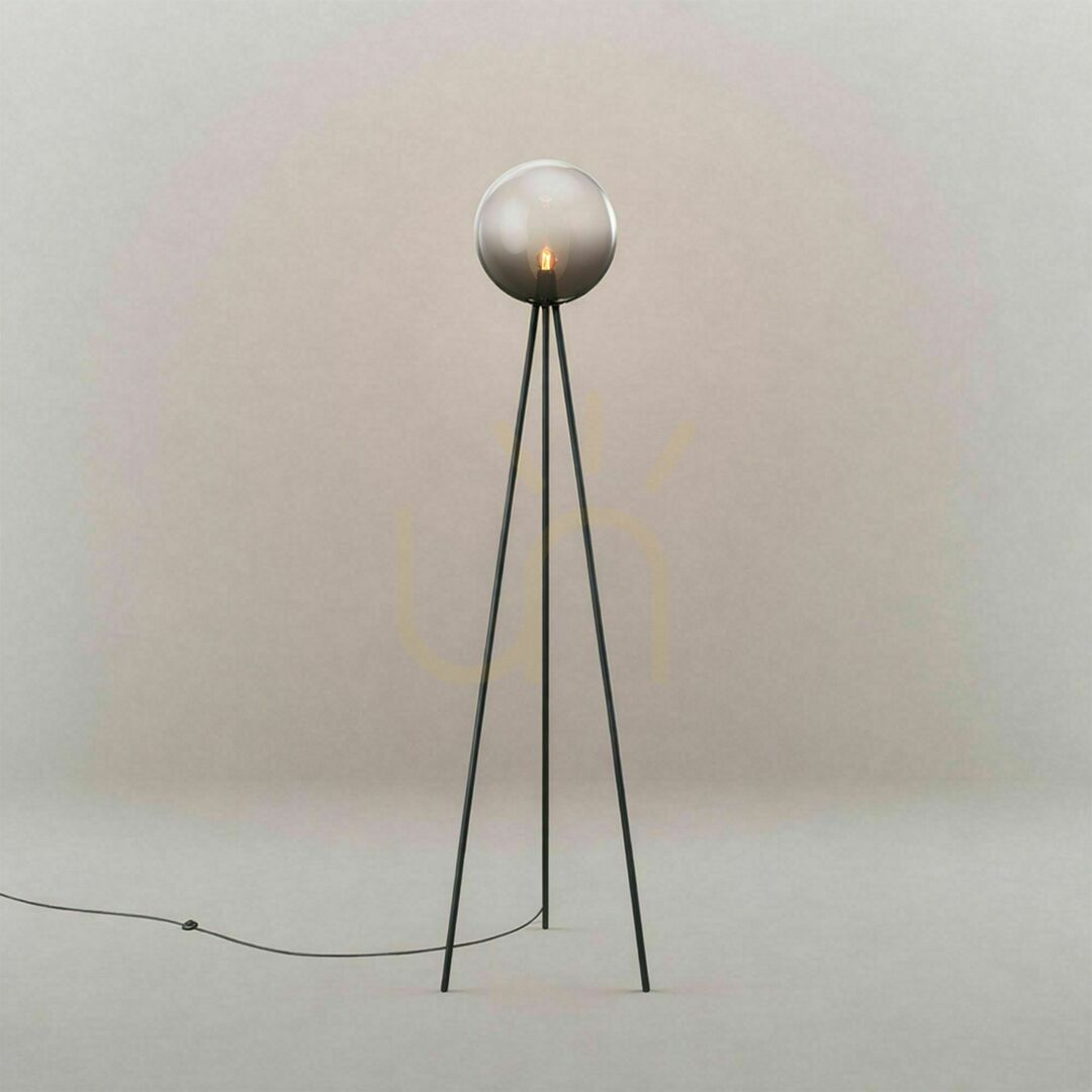 Zobacz Lampa podłogowa s.luce Orb Tripod 160 cm brązowa szklana kula Lampa podłogowa s.luce Orb Tripod 160 cm brązowa szklana kula